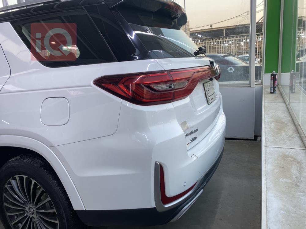 Changan CS95